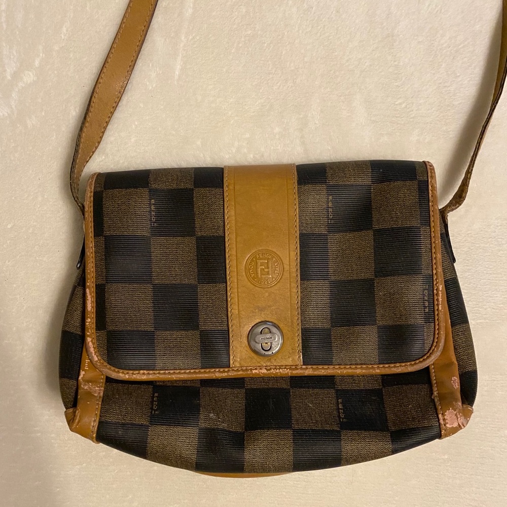 Vintage Fendi cross body bag